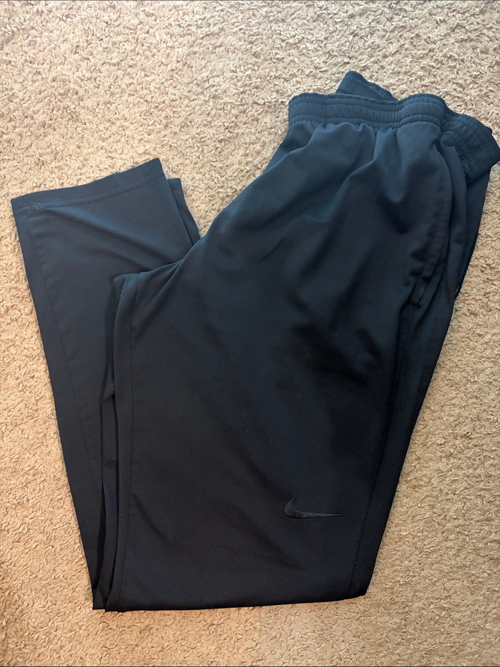 Nike Women’s Black Jogger Sweatpants with Subtle Swoosh
